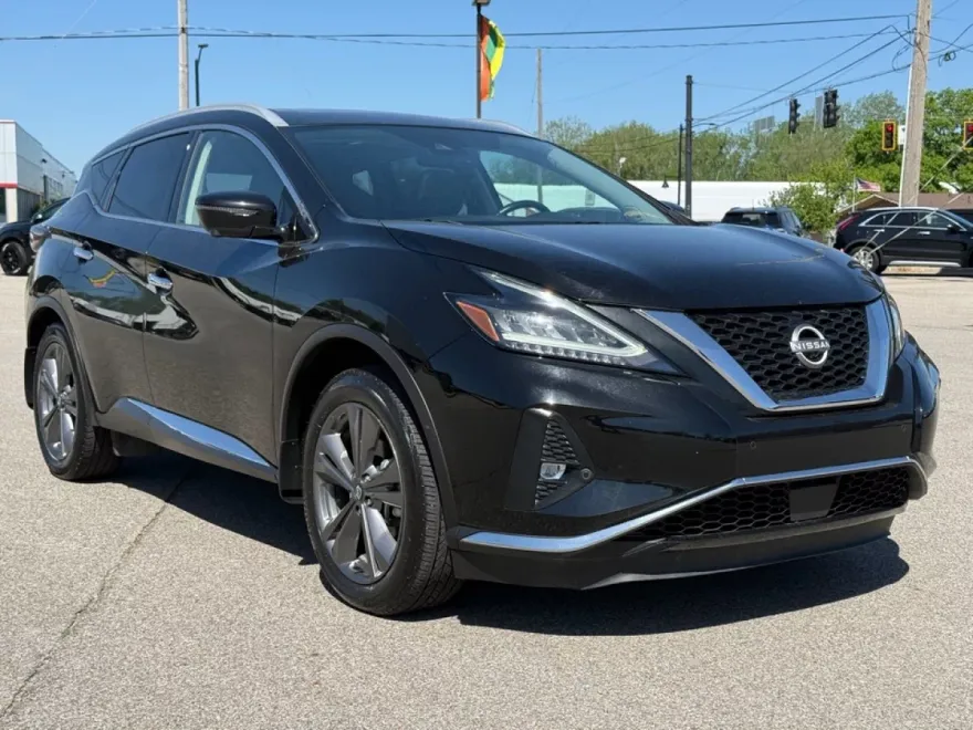 2023 Nissan Murano Platinum photo 2