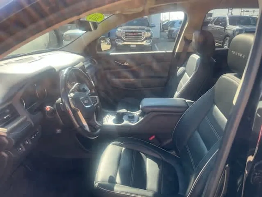 2022 Gmc Acadia Denali photo 1