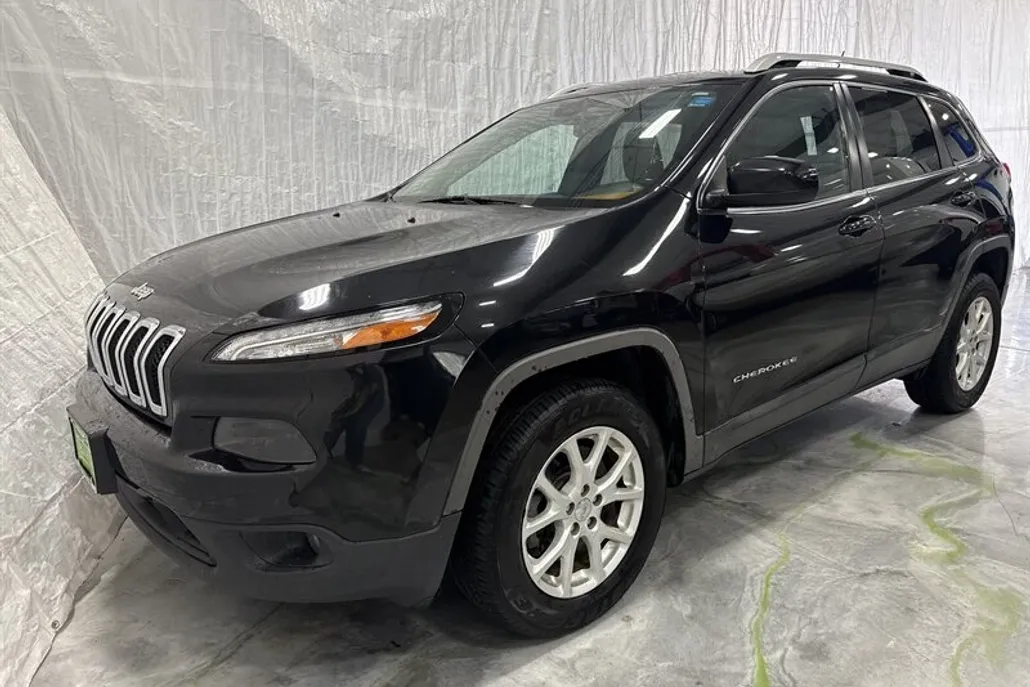 2015 Jeep Cherokee Latitude photo 1
