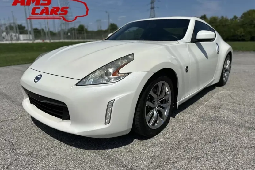 2014 Nissan 370Z Base photo 1
