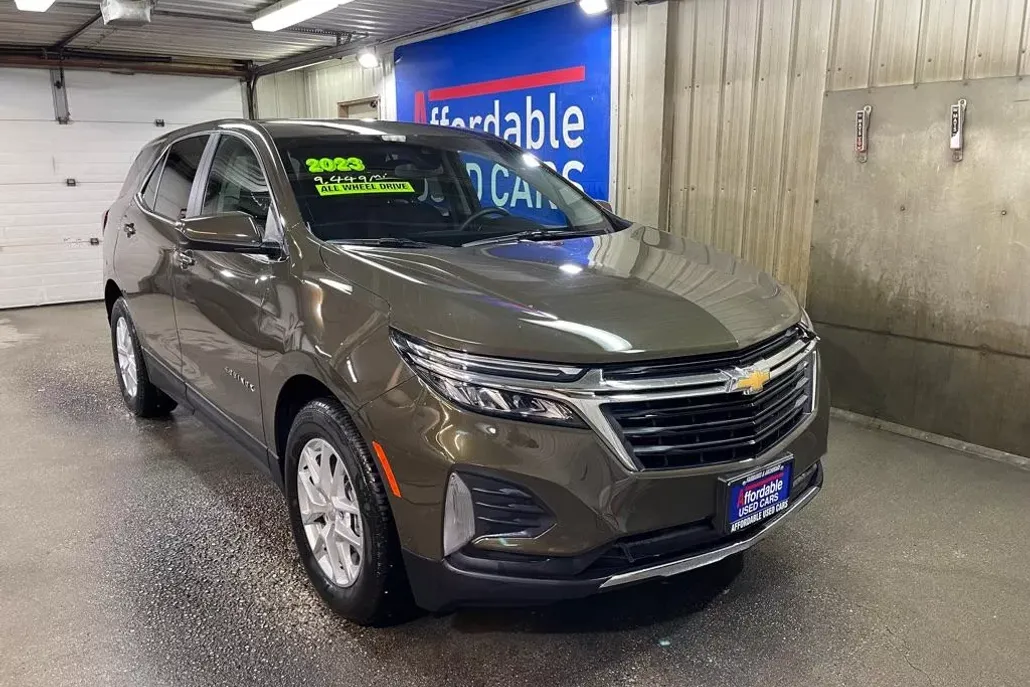 2023 Chevrolet Equinox photo 1