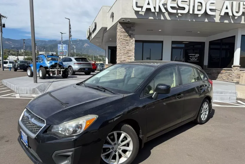 2014 Subaru Impreza 2.0i Premium photo 1