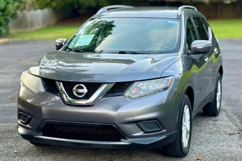 2014 Nissan Rogue S photo 1