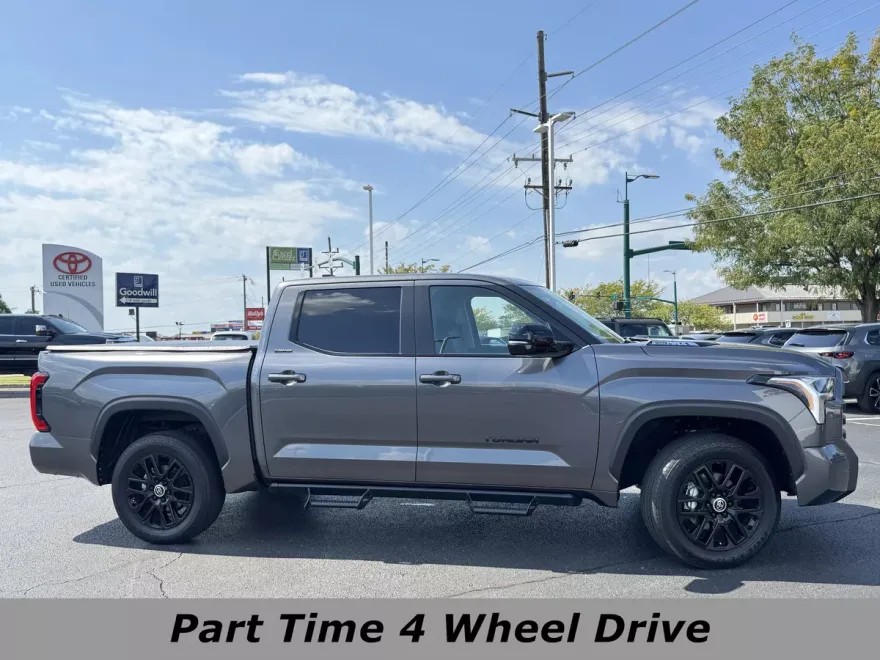 2024 Toyota Tundra Limited CrewMax photo 1