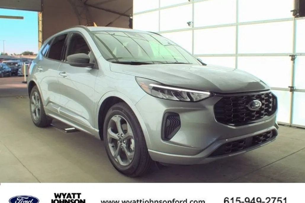 2024 Ford Escape ST-Line photo 1