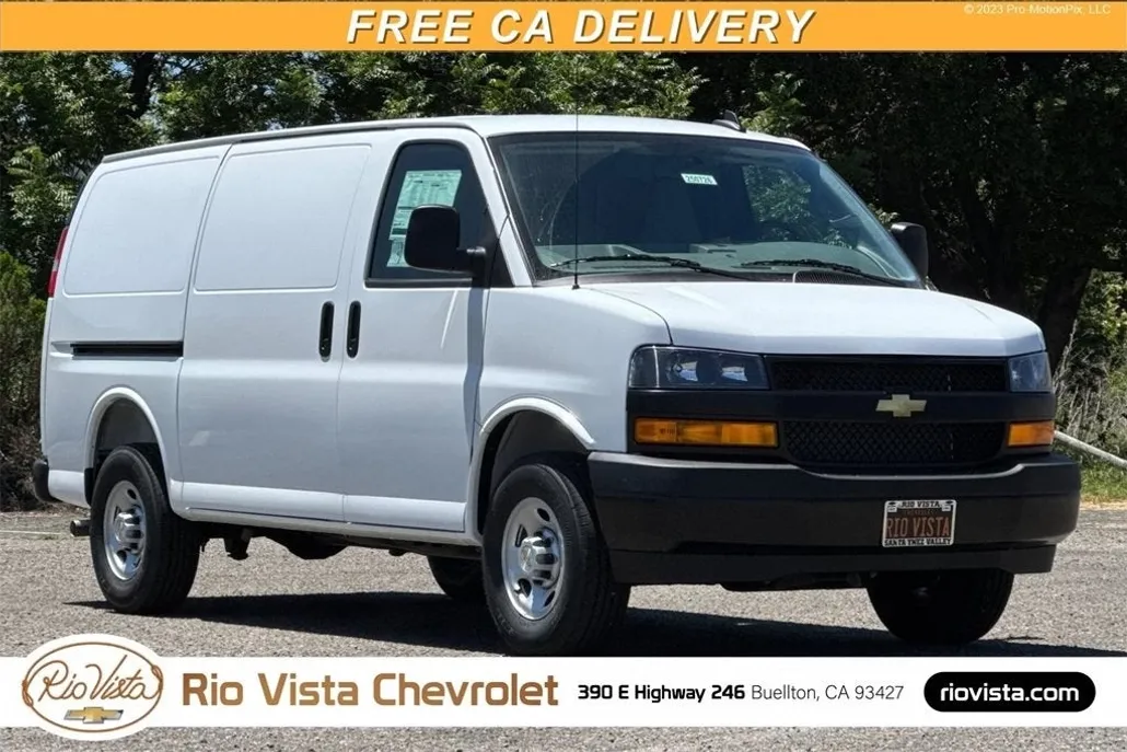 2025 Chevrolet Express Cargo 2500 photo 1