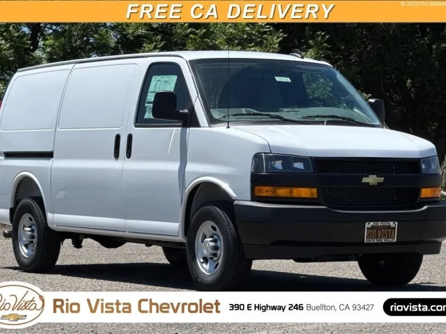 2025 Chevrolet Express Cargo 2500 photo 1