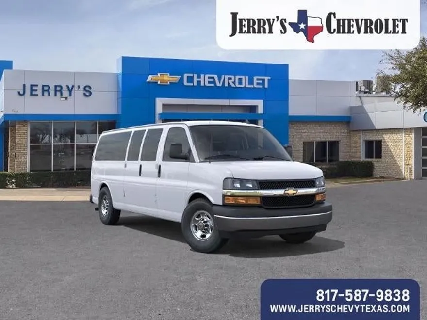 2025 Chevrolet Express Passenger 3500 photo 1