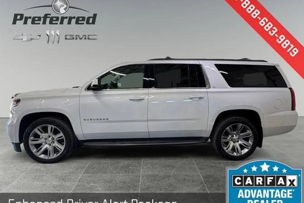2017 Chevrolet Suburban LT photo 1