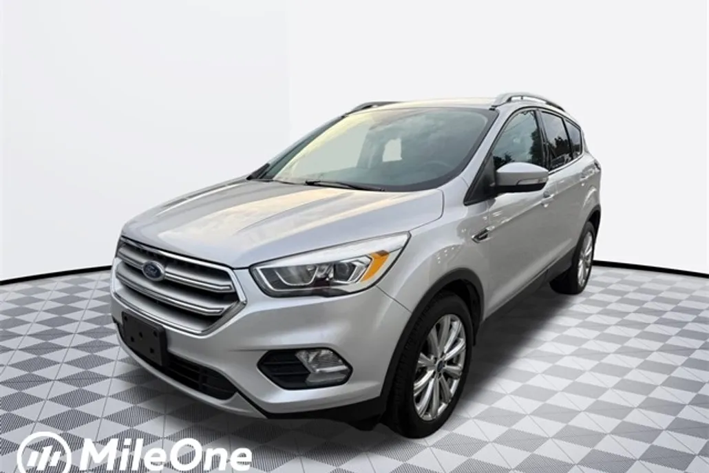 2017 Ford Escape Titanium photo 1