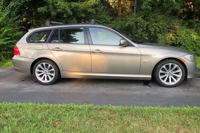 2012 Bmw 328i xDrive Sports Wagon photo 1