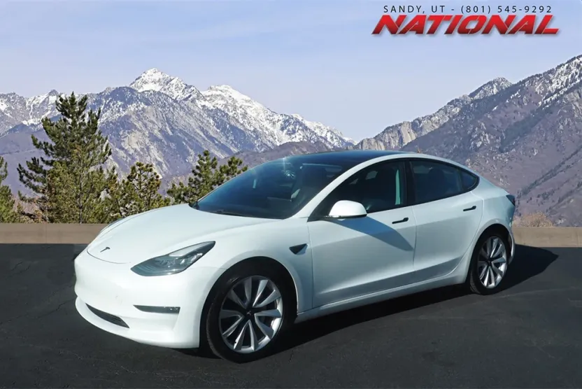2018 Tesla Model 3 Long Range photo 1