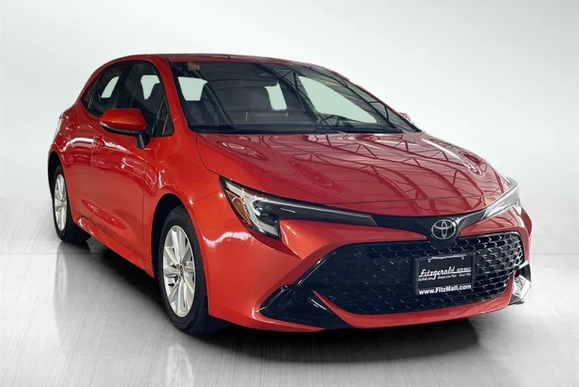 2025 Toyota Corolla SE photo 1