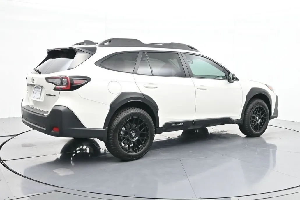 2025 Subaru Outback Onyx Edition photo 1
