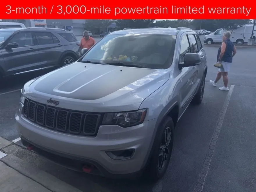 2017 Jeep Grand Cherokee Trailhawk photo 1