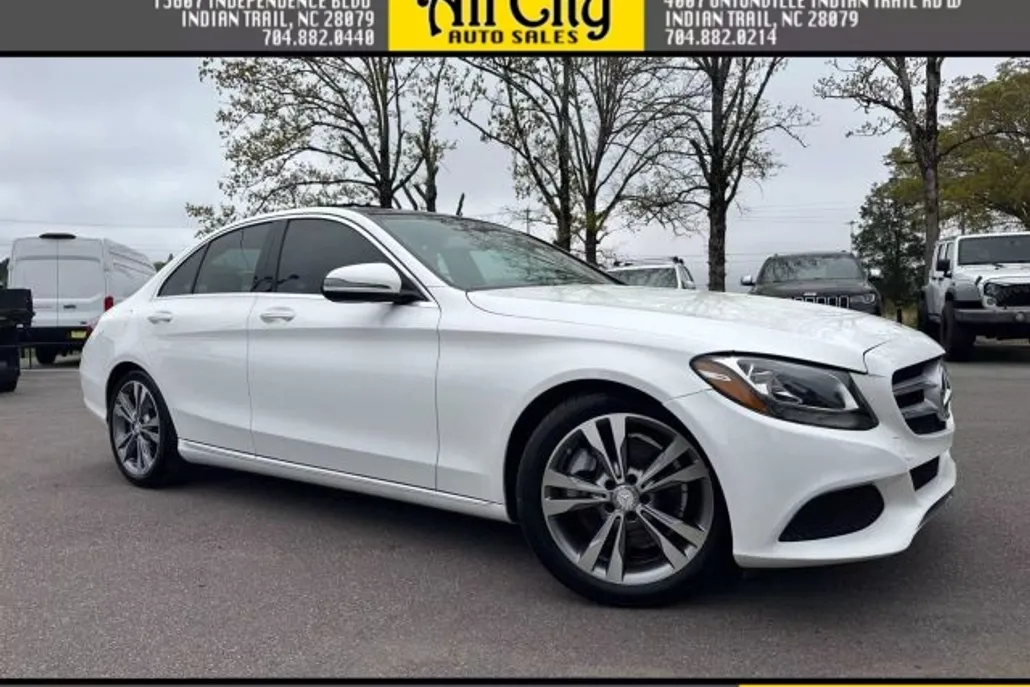 2016 Mercedes Benz C 300 Sedan photo 1