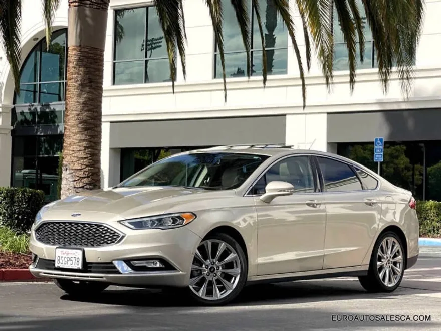 2017 Ford Fusion Platinum photo 1