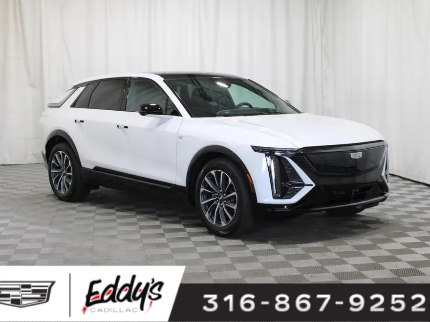 2025 Cadillac Lyriq Sport photo 1