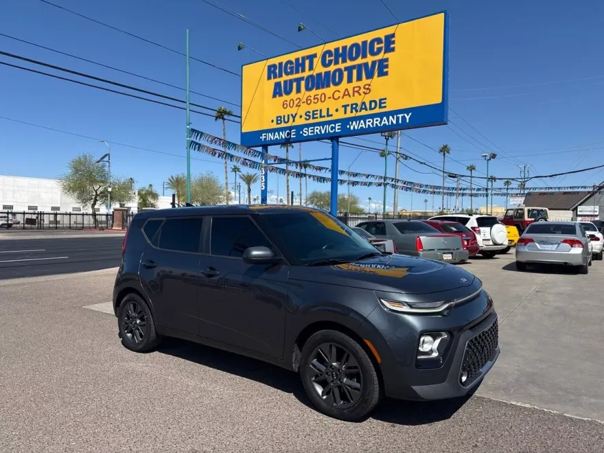 2020 Kia Soul EX photo 1