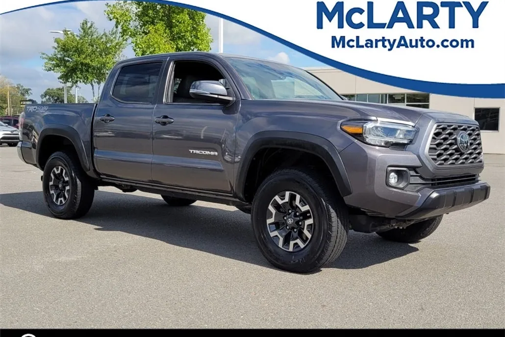 2021 Toyota Tacoma TRD Off-Road V6 photo 1