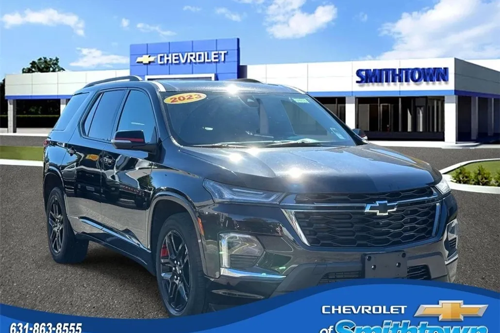 2023 Chevrolet Traverse Premier photo 1