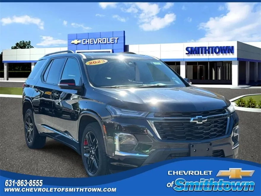 2023 Chevrolet Traverse Premier photo 1