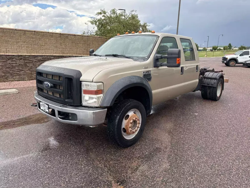 2009 Ford F-550 photo 1