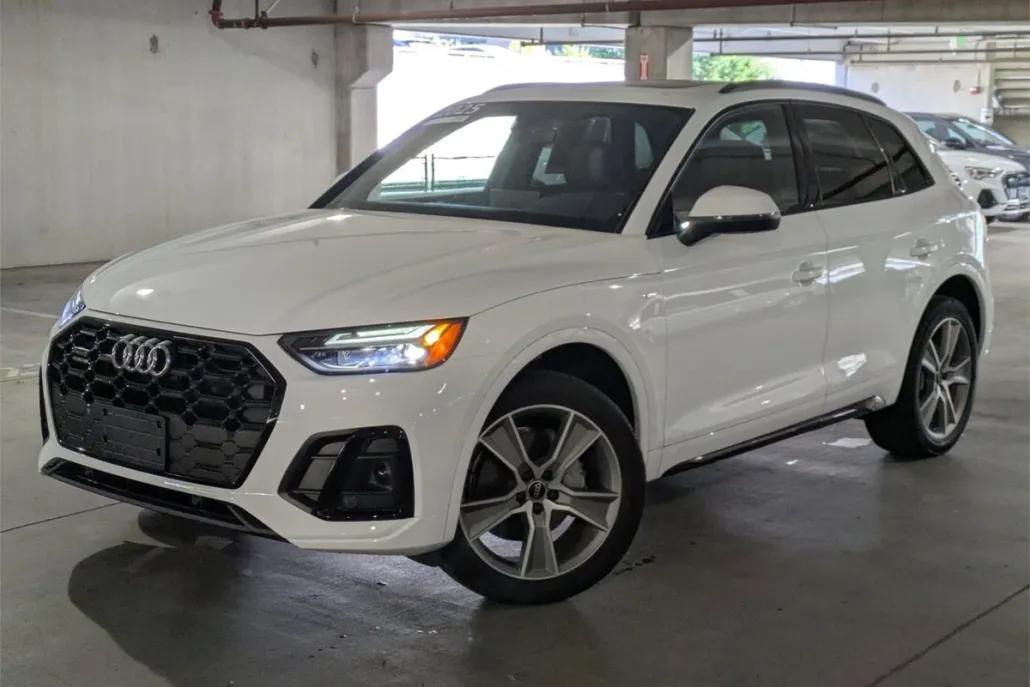 2025 Audi Q5 45 S line Premium photo 1