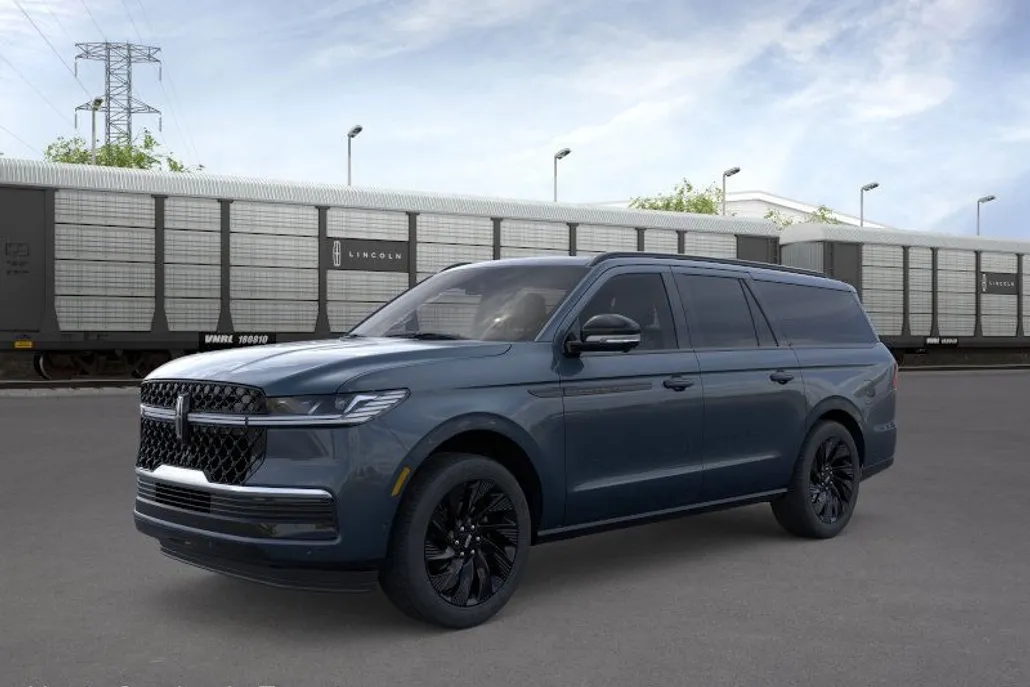 2025 Lincoln Navigator L Reserve photo 1