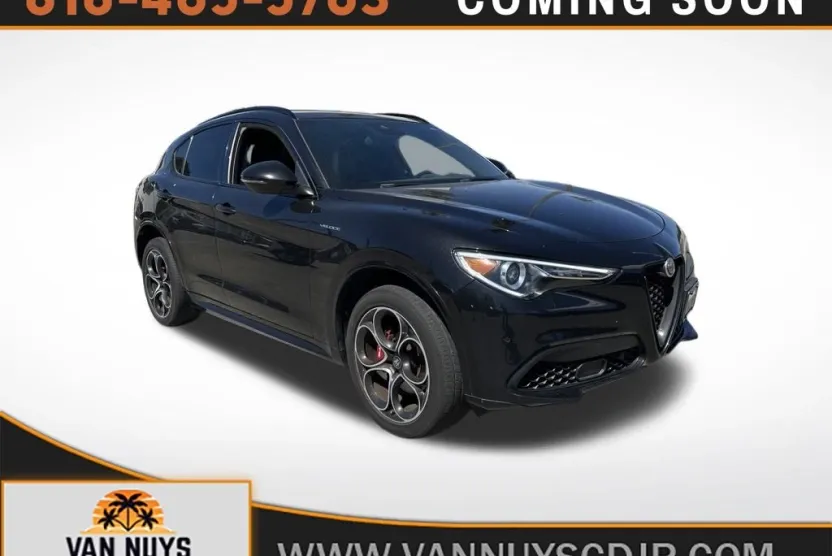 2022 Alfa Romeo Stelvio Ti photo 1