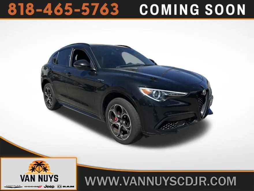 2022 Alfa Romeo Stelvio Ti photo 1