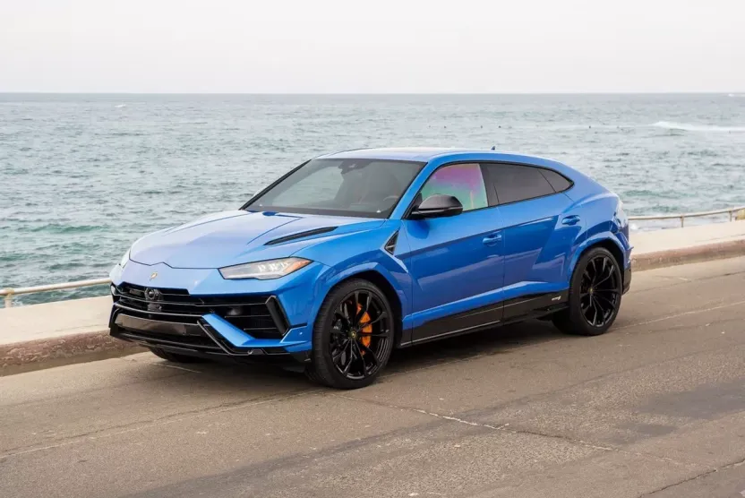 2024 Lamborghini Urus S photo 1