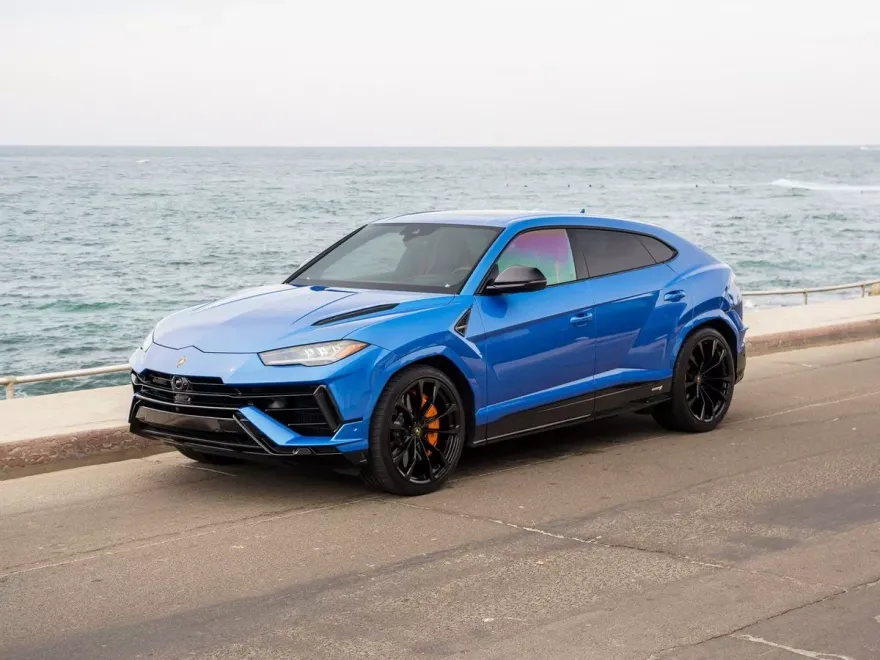 2024 Lamborghini Urus S photo 1