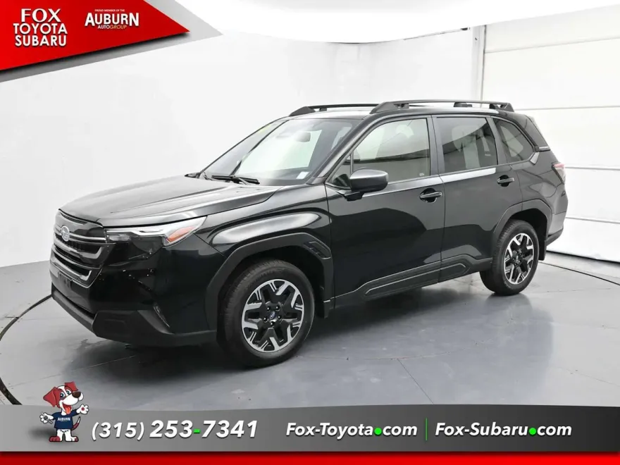 2025 Subaru Forester Premium photo 1