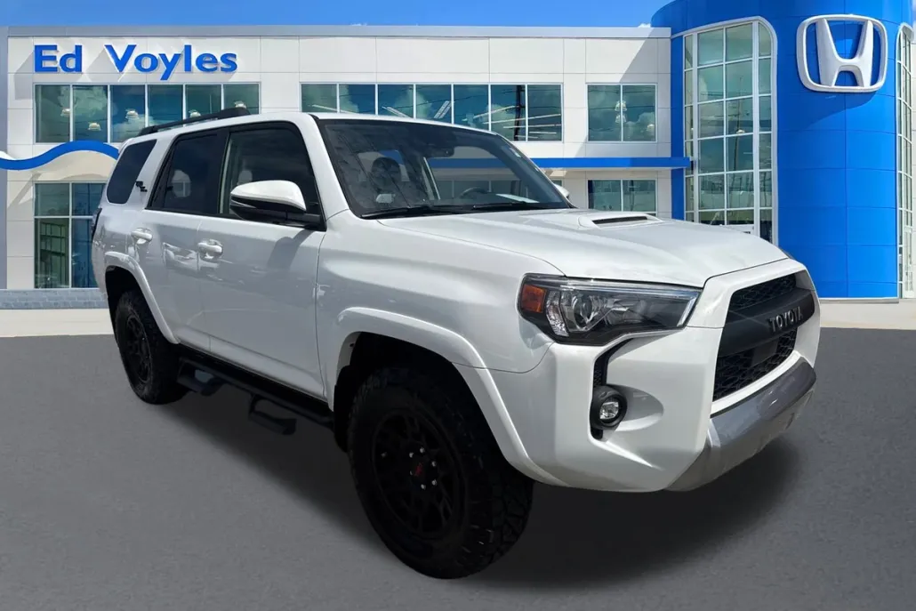 2024 Toyota 4Runner TRD photo 1