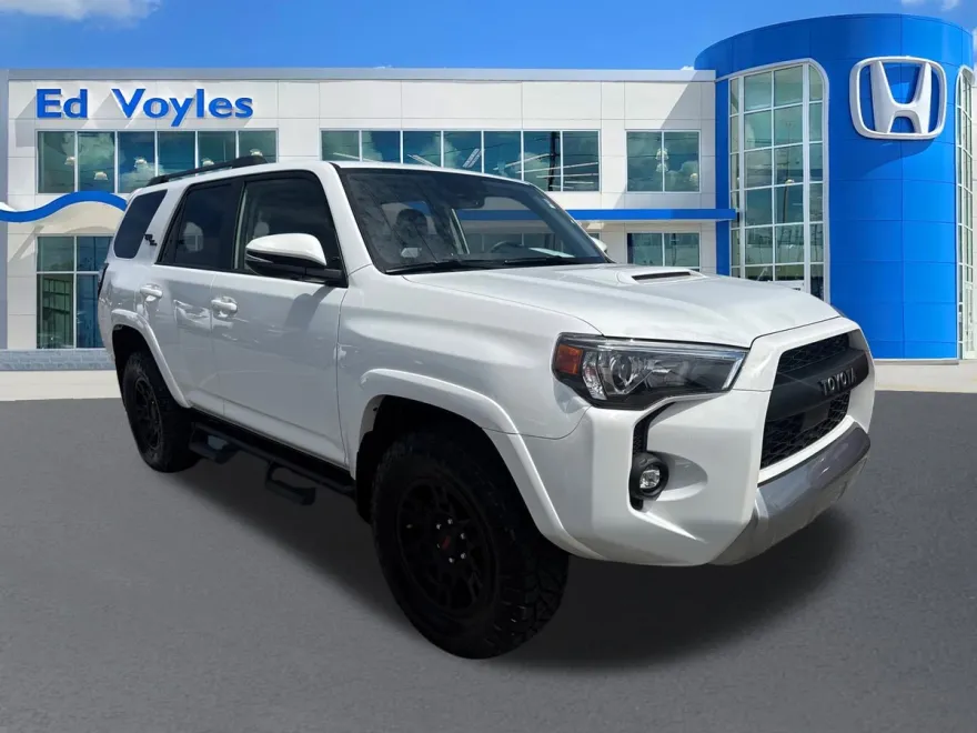 2024 Toyota 4Runner TRD photo 1