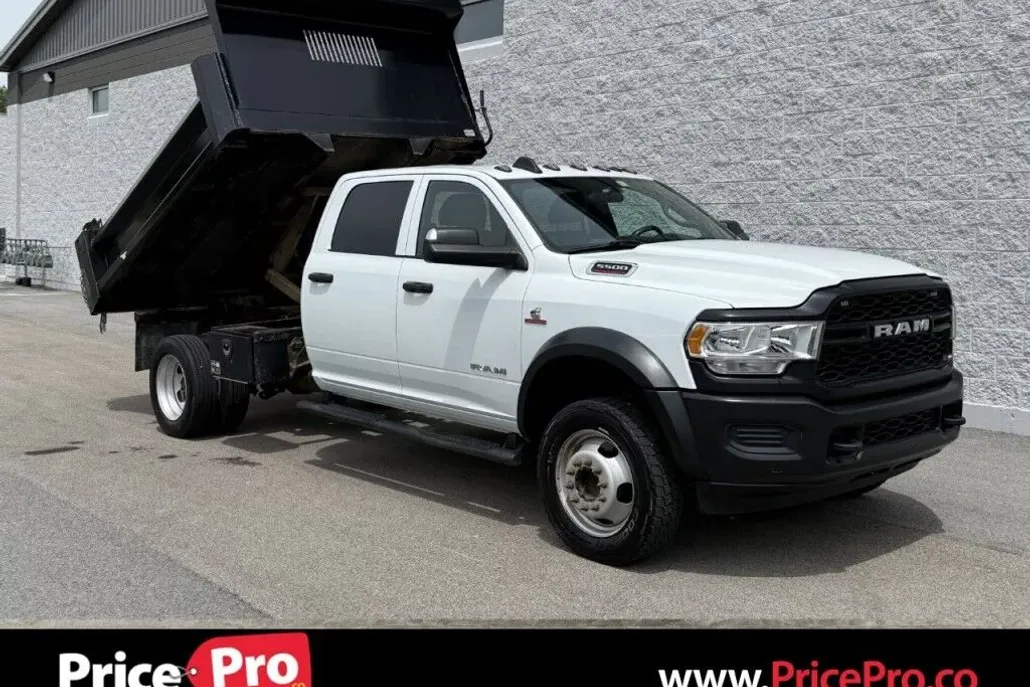 2022 Ram 5500 Tradesman photo 1