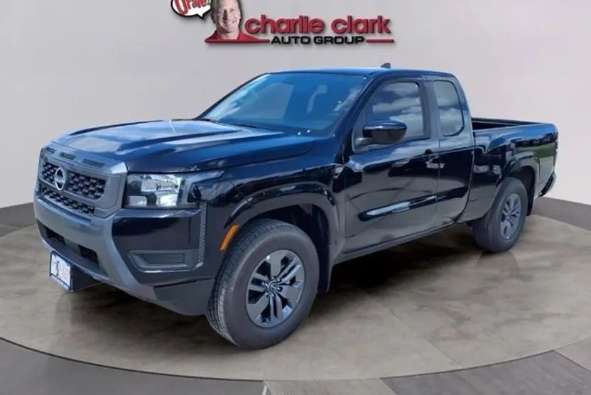 2025 Nissan Frontier SV photo 1