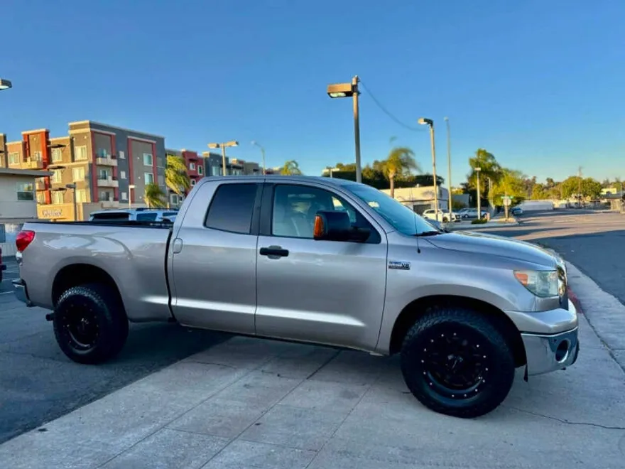 2007 Toyota Tundra SR5 photo 1