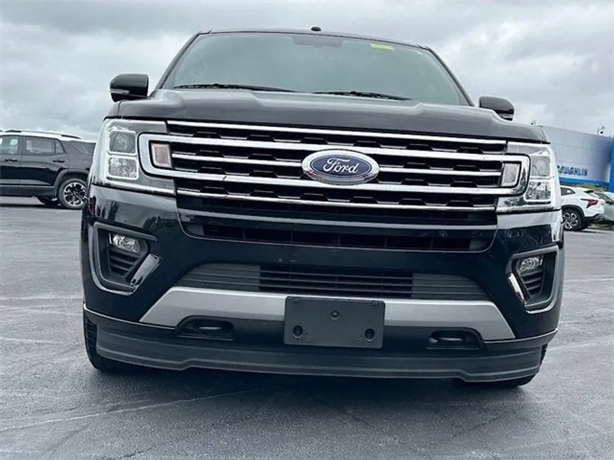 2019 Ford Expedition XLT photo 1