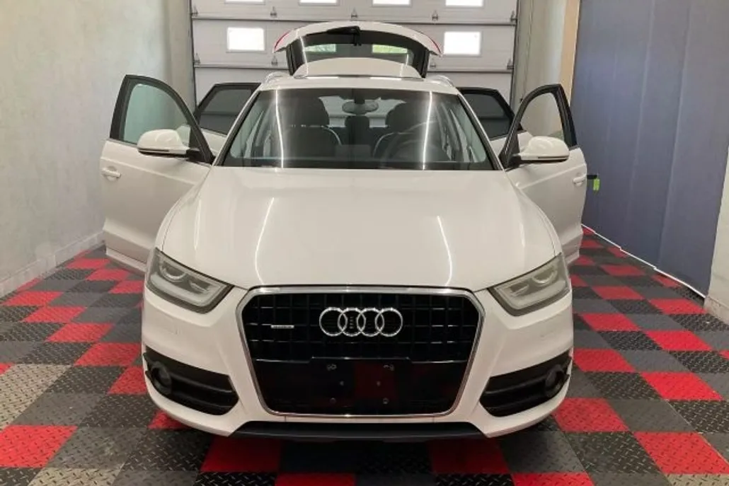 2015 Audi Q3 Premium Plus photo 1