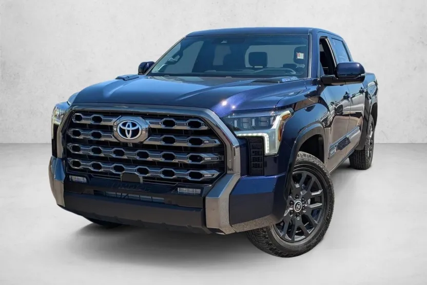 2024 Toyota Tundra Platinum photo 1