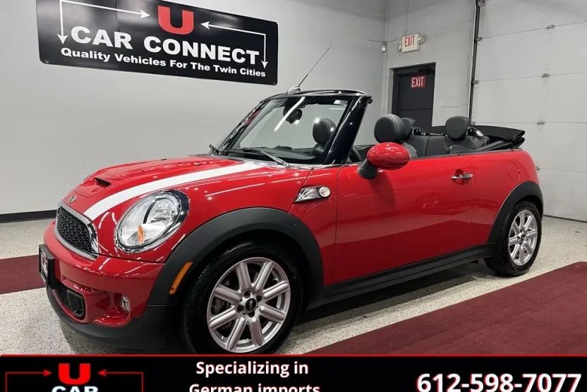 2013 Mini Cooper Convertible 2 Door S photo 1