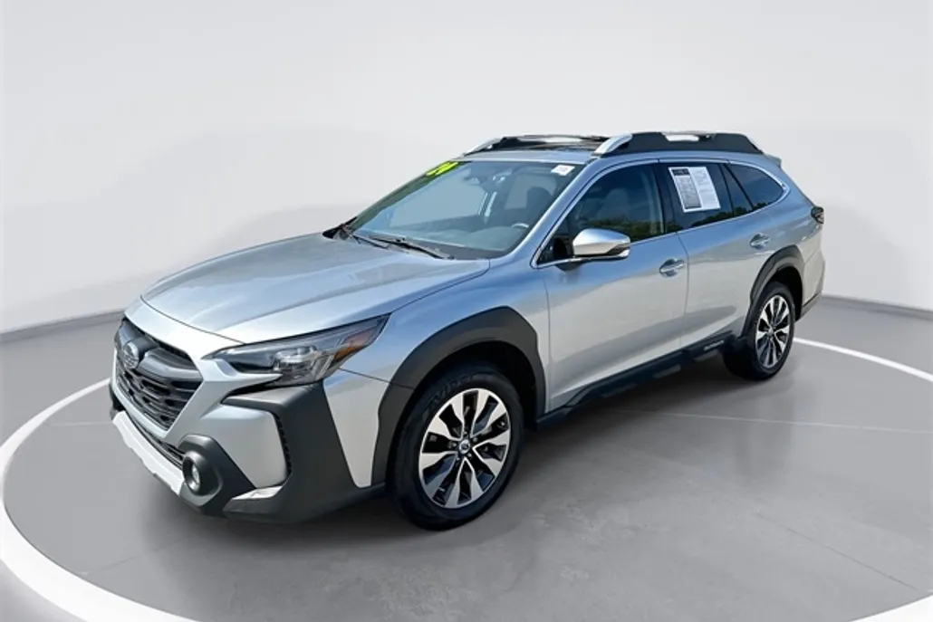 2024 Subaru Outback Touring XT photo 1