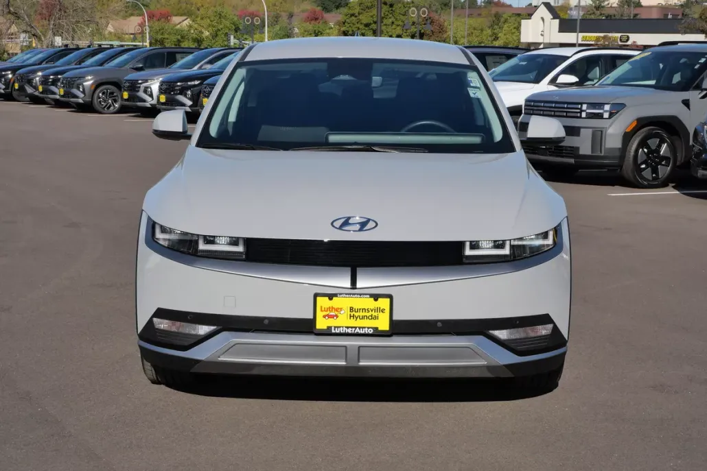 2024 Hyundai Ioniq 5 SEL photo 1