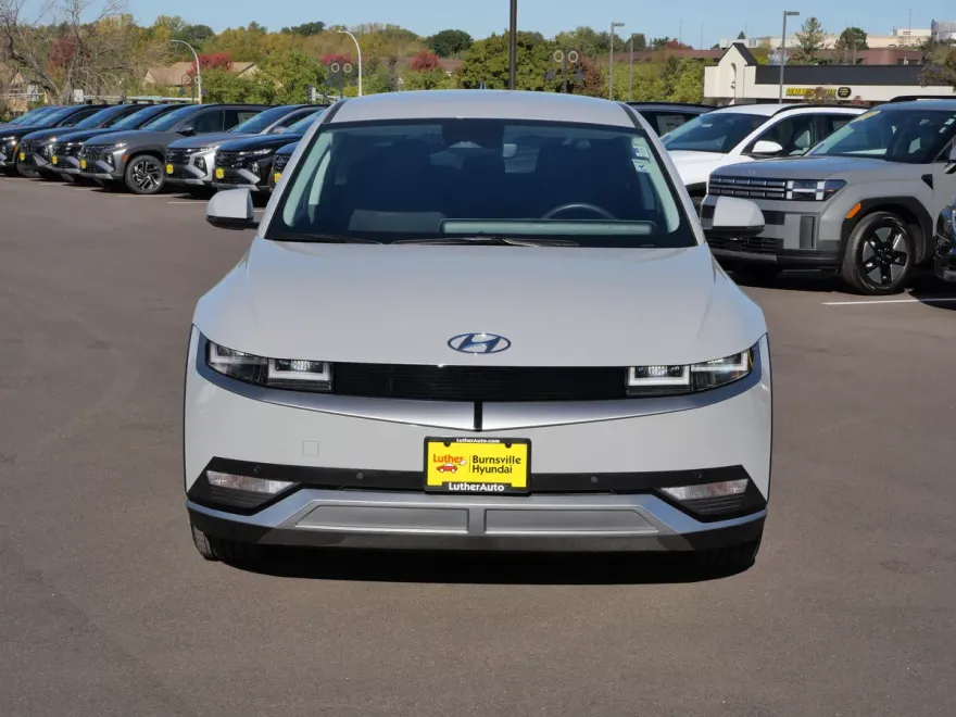 2024 Hyundai Ioniq 5 SEL photo 1