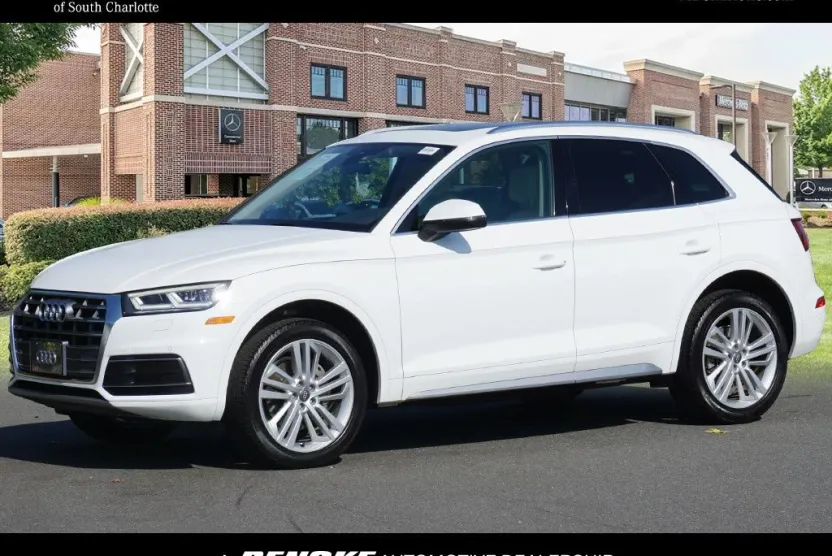 2018 Audi Q5 Premium Plus photo 1