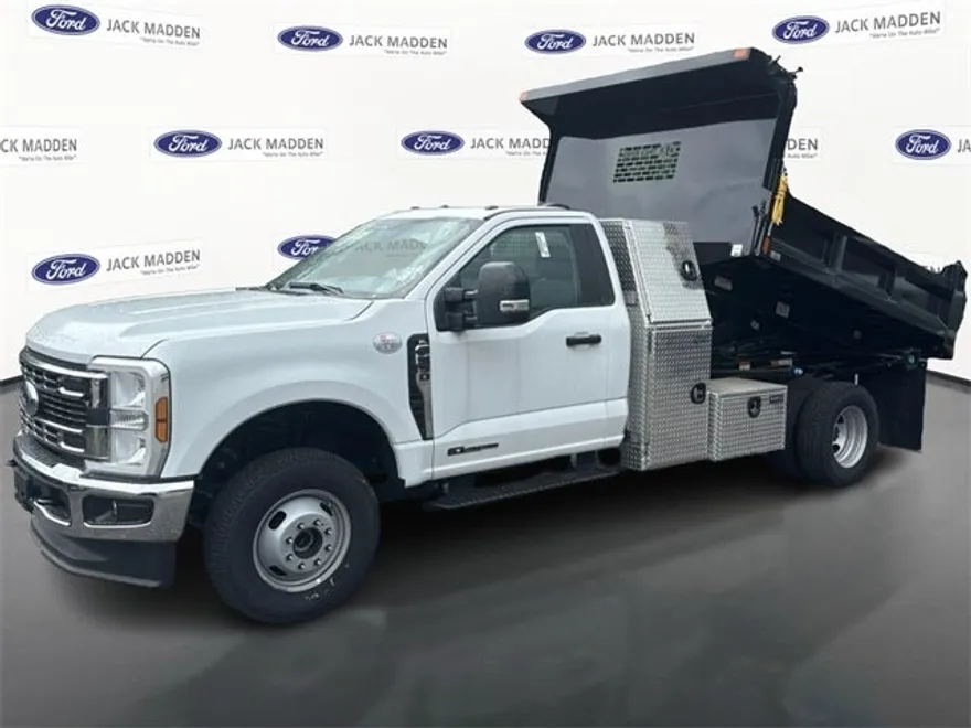 2024 Ford F-350 XL photo 1