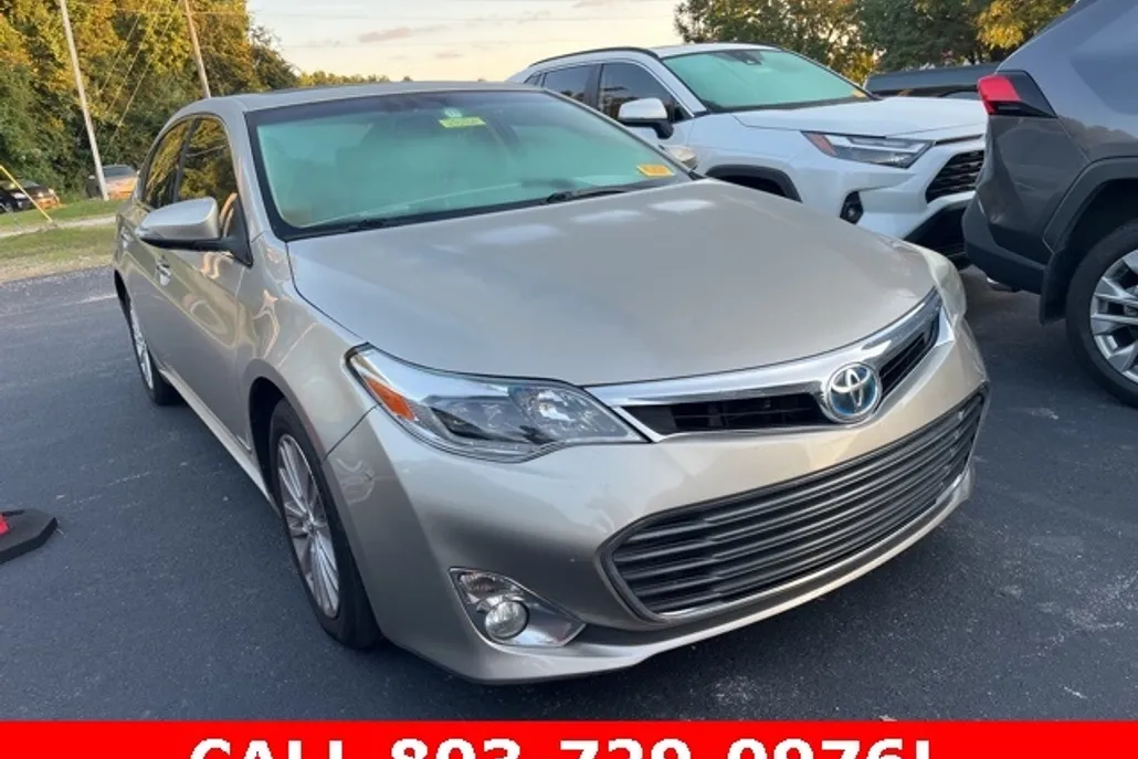 2015 Toyota Avalon Hybrid Limited photo 1