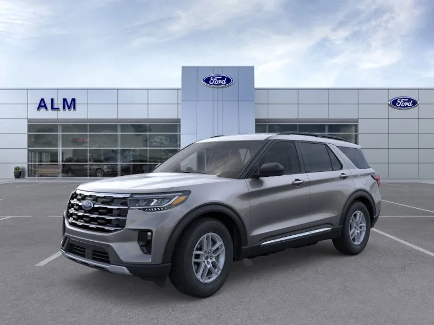 2025 Ford Explorer photo 3